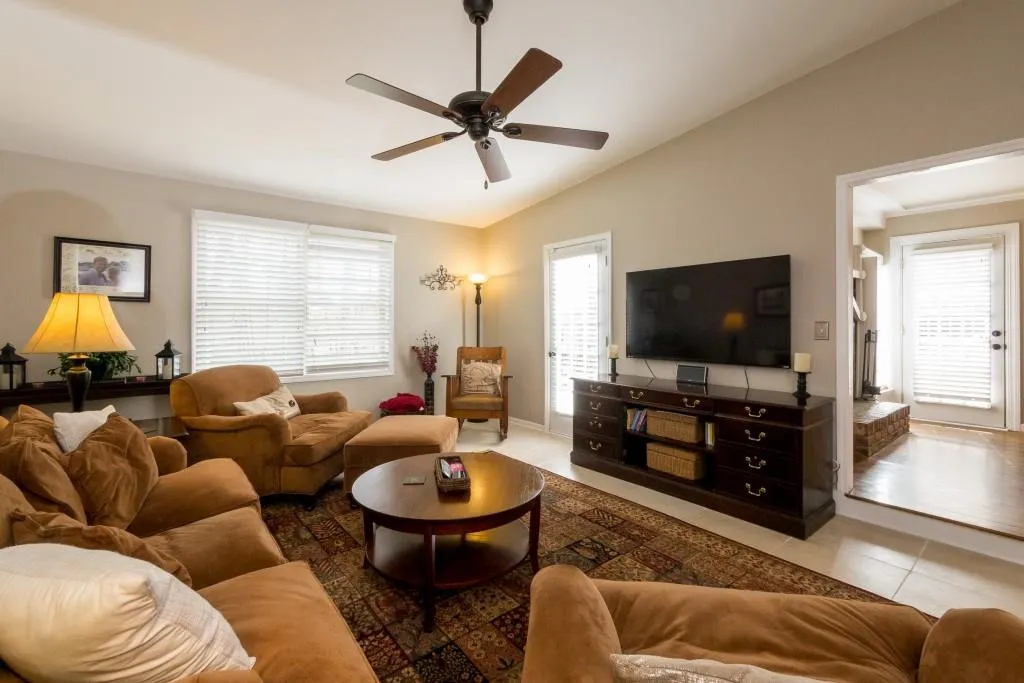 5305 Green Hill Place Ne, Sandy Springs, Georgia 30342, 3 Bedrooms Bedrooms, ,2 BathroomsBathrooms,Residential,Sold,5305 Green Hill Place Ne,5808759