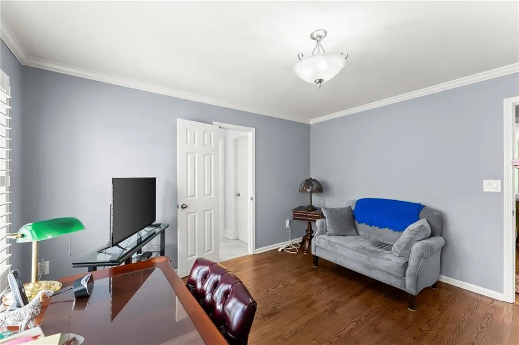 Secondary Bedroom or office.