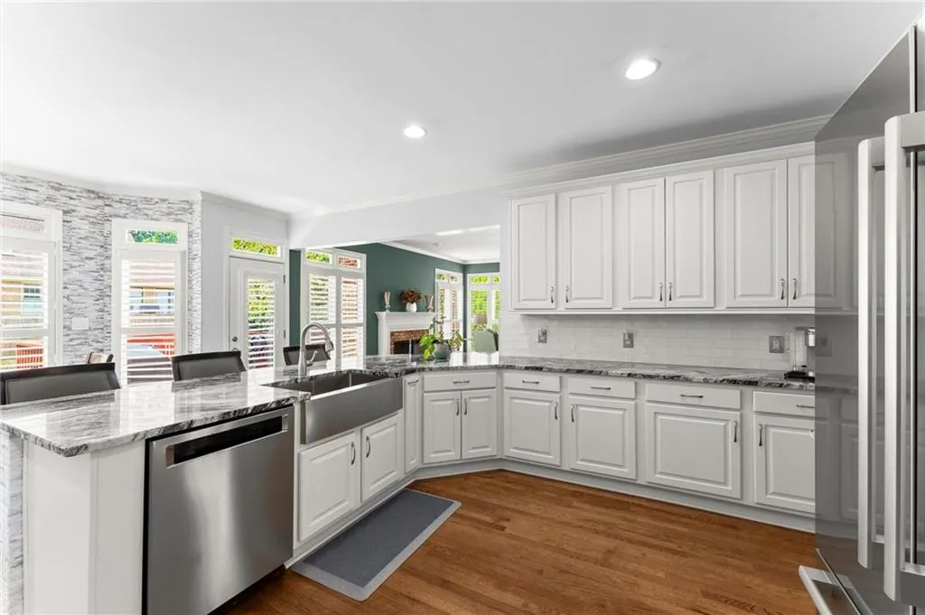 Kitchen has been fully remodeled.