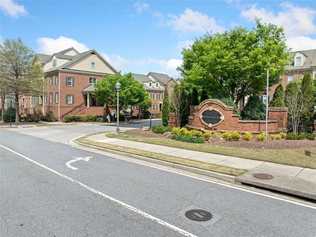 873 Perennial Drive Unit 109, Atlanta, Georgia 30328, 2 Bedrooms Bedrooms, ,2 BathroomsBathrooms,Residential,Sold,873 Perennial Drive Unit 109,7552535