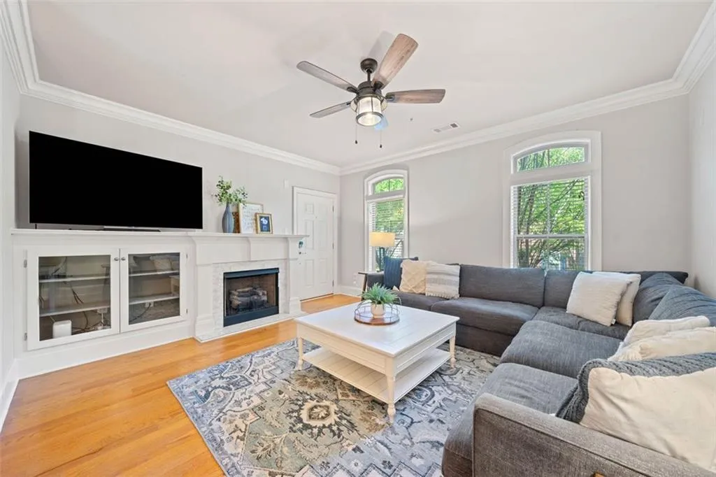 873 Perennial Drive Unit 109, Atlanta, Georgia 30328, 2 Bedrooms Bedrooms, ,2 BathroomsBathrooms,Residential,Sold,873 Perennial Drive Unit 109,7552535