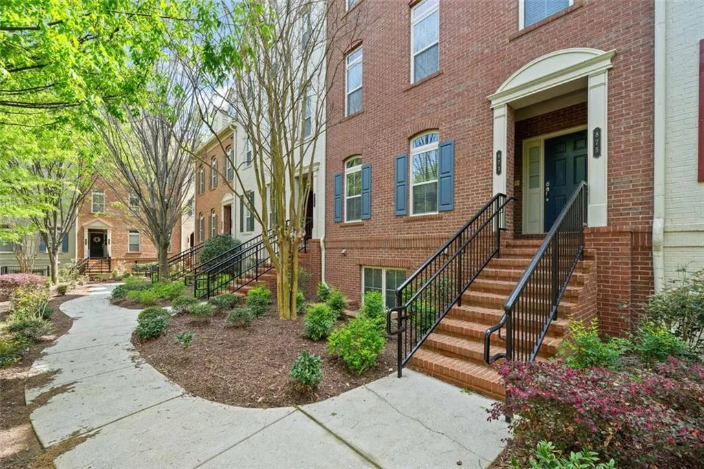 Welcome home to 873 Perennial Drive!