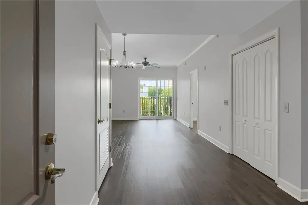 195 14th Street Ne Unit 406, Atlanta, Georgia 30309, 1 Bedroom Bedrooms, ,1 BathroomBathrooms,Residential,Sold,195 14th Street Ne Unit 406,7624526
