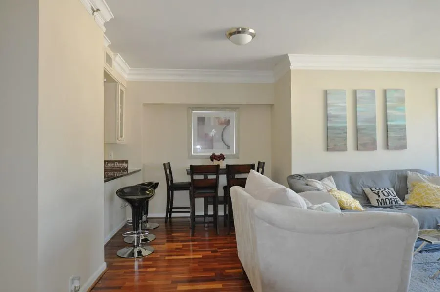 3481 Lakeside Drive Unit 1001, Atlanta, Georgia 30326, 2 Bedrooms Bedrooms, ,1 BathroomBathrooms,Residential,Sold,3481 Lakeside Drive Unit 1001,5721474