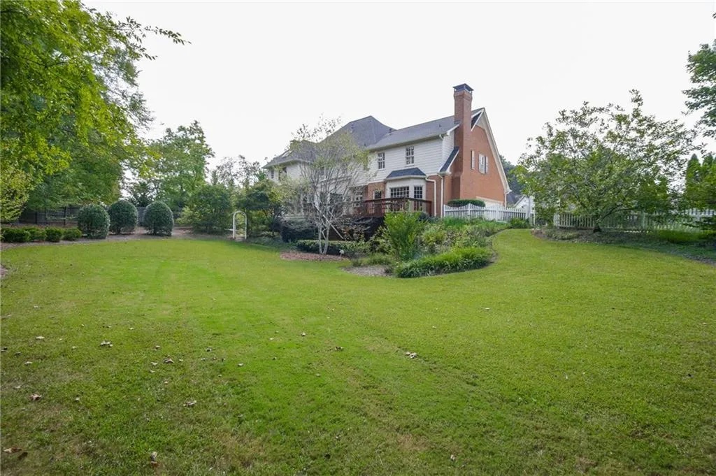 2800 Harwick Drive, Sandy Springs, Georgia 30350, 5 Bedrooms Bedrooms, ,4 BathroomsBathrooms,Residential,Sold,2800 Harwick Drive,5752469