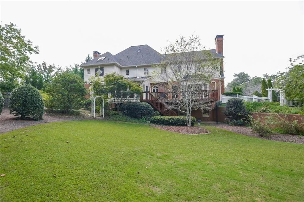 2800 Harwick Drive, Sandy Springs, Georgia 30350, 5 Bedrooms Bedrooms, ,4 BathroomsBathrooms,Residential,Sold,2800 Harwick Drive,5752469