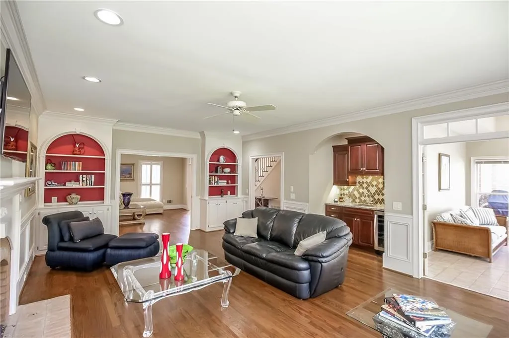 2800 Harwick Drive, Sandy Springs, Georgia 30350, 5 Bedrooms Bedrooms, ,4 BathroomsBathrooms,Residential,Sold,2800 Harwick Drive,5752469