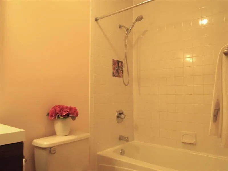 1708 Wingate Way, Sandy Springs, Georgia 30350, 2 Bedrooms Bedrooms, ,2 BathroomsBathrooms,Residential,Sold,1708 Wingate Way,5978152