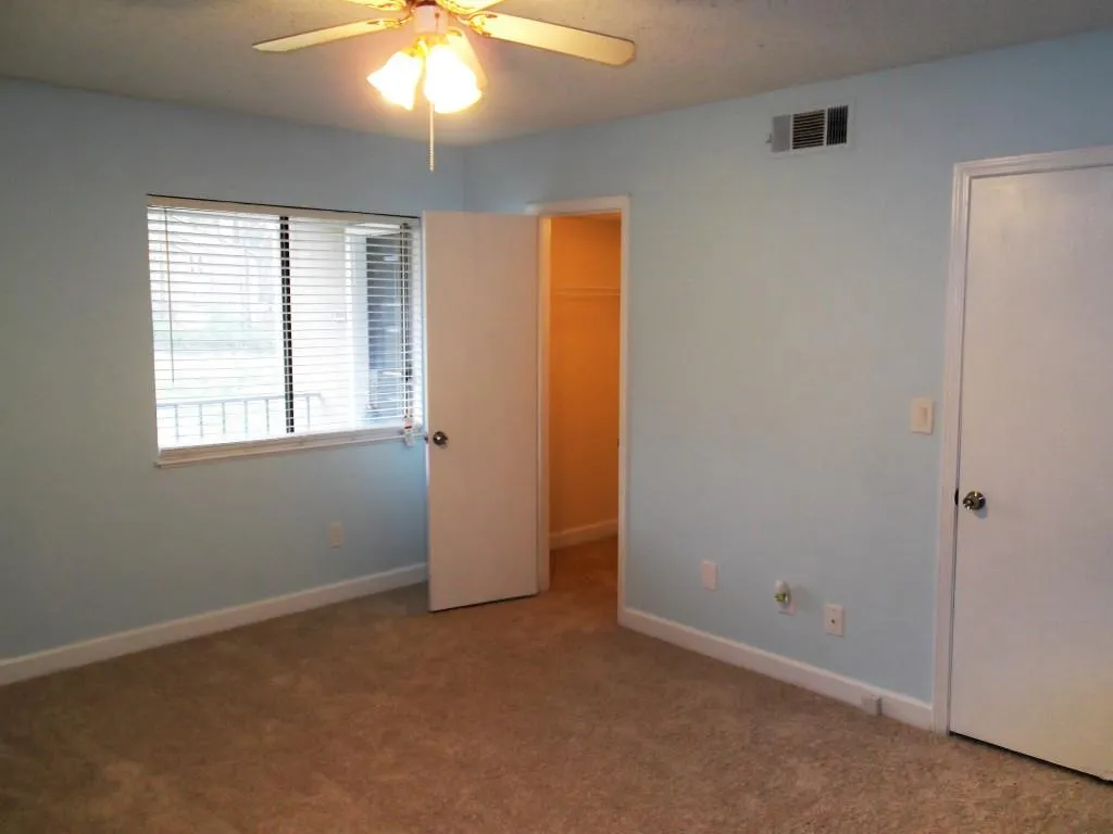 1708 Wingate Way, Sandy Springs, Georgia 30350, 2 Bedrooms Bedrooms, ,2 BathroomsBathrooms,Residential,Sold,1708 Wingate Way,5978152