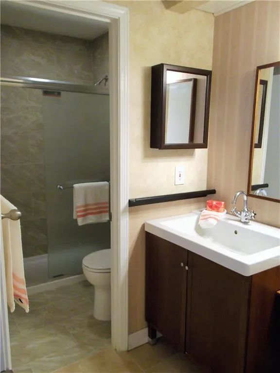 1708 Wingate Way, Sandy Springs, Georgia 30350, 2 Bedrooms Bedrooms, ,2 BathroomsBathrooms,Residential,Sold,1708 Wingate Way,5978152