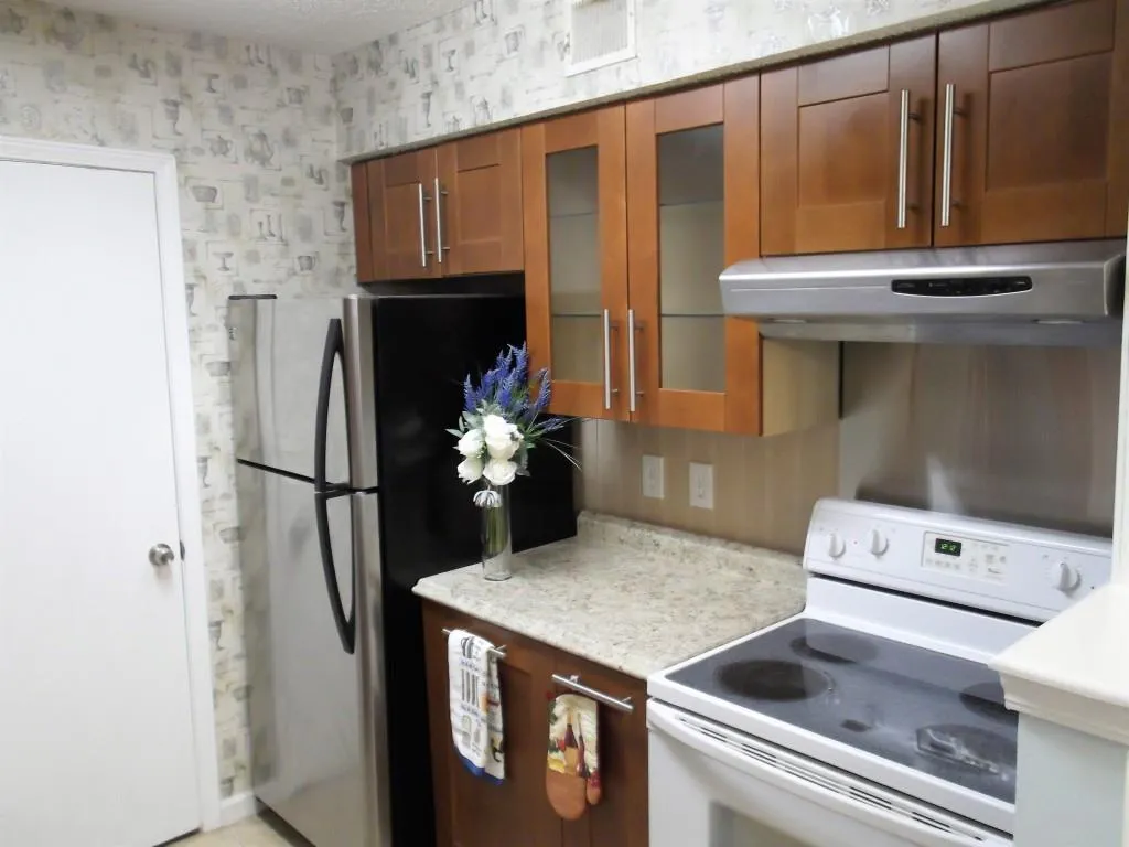 1708 Wingate Way, Sandy Springs, Georgia 30350, 2 Bedrooms Bedrooms, ,2 BathroomsBathrooms,Residential,Sold,1708 Wingate Way,5978152