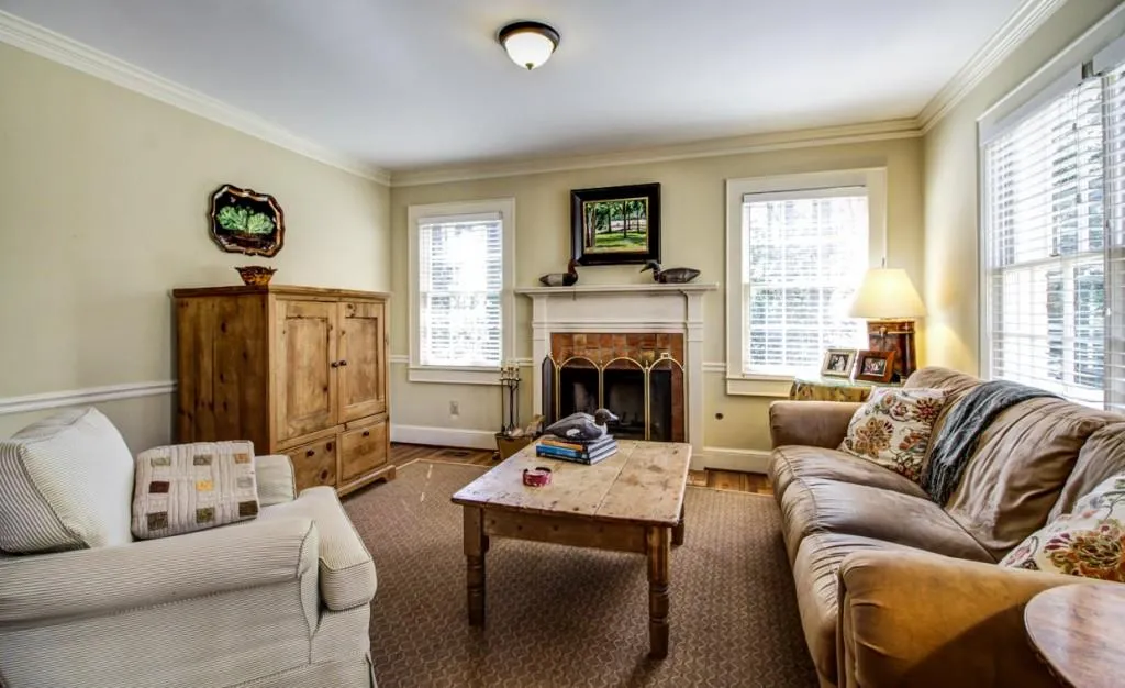 711 Greenview Avenue Ne, Atlanta, Georgia 30305, 3 Bedrooms Bedrooms, ,3 BathroomsBathrooms,Residential,Sold,711 Greenview Avenue Ne,5663275