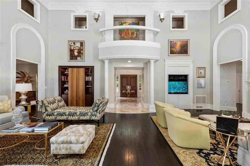 8120 Jett Ferry Road, Sandy Springs, Georgia 30350, 7 Bedrooms Bedrooms, ,8 BathroomsBathrooms,Residential,Sold,8120 Jett Ferry Road,7443886