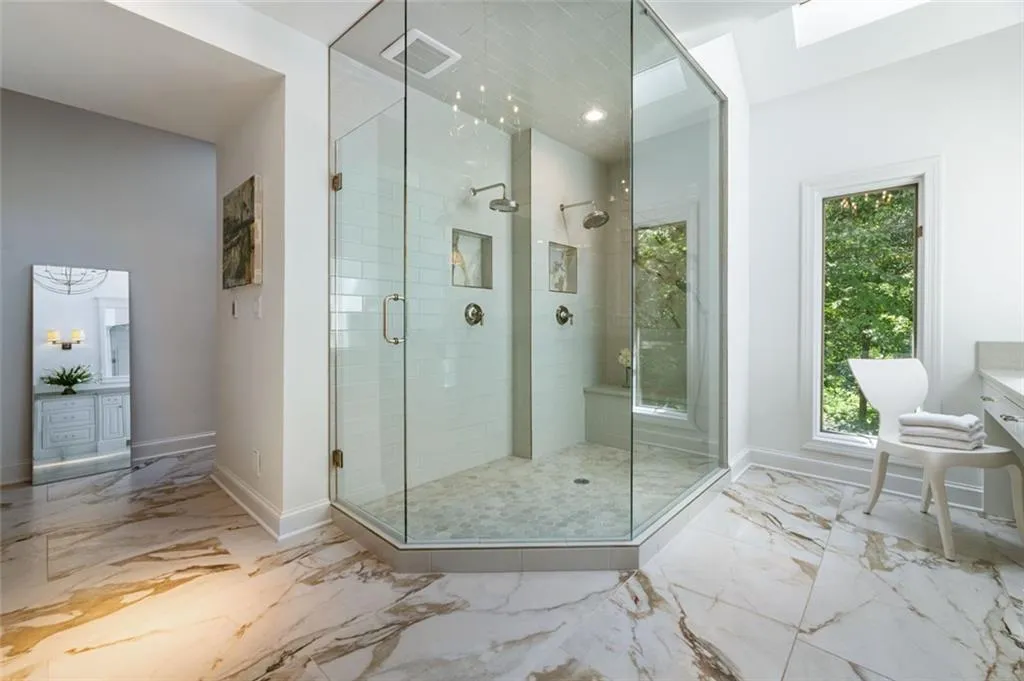 Large Seated Shower with Dual Shower Heads