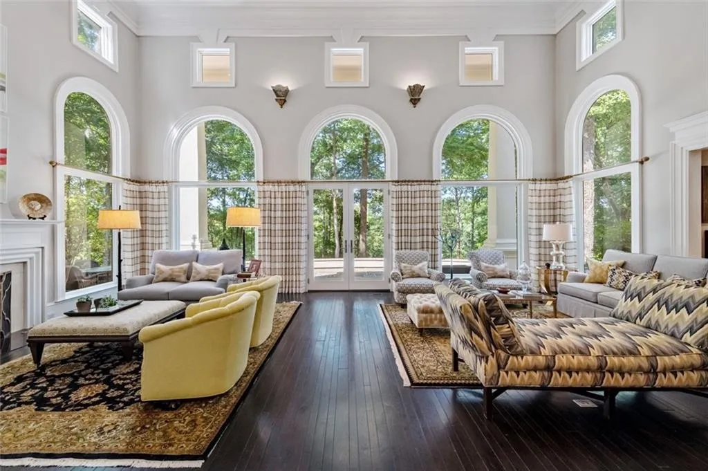 8120 Jett Ferry Road, Sandy Springs, Georgia 30350, 7 Bedrooms Bedrooms, ,8 BathroomsBathrooms,Residential,Sold,8120 Jett Ferry Road,7443886