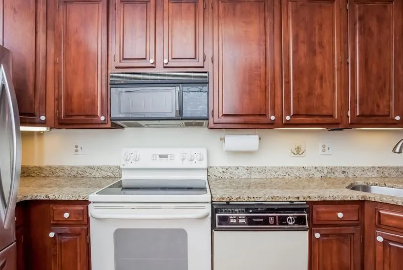 7155 Roswell Road Unit 59, Sandy Springs, Georgia 30328, 3 Bedrooms Bedrooms, ,2 BathroomsBathrooms,Residential,Sold,7155 Roswell Road Unit 59,5672696