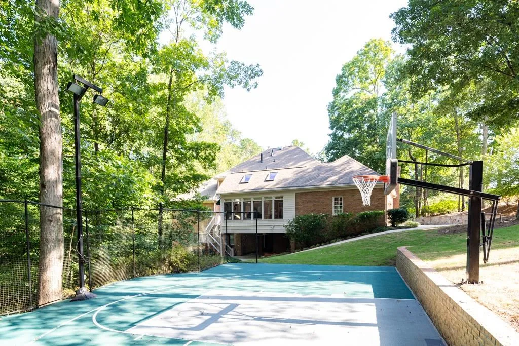 7775 Sagebrush Drive, Sandy Springs, Georgia 30350, 5 Bedrooms Bedrooms, ,4 BathroomsBathrooms,Residential,Sold,7775 Sagebrush Drive,6625462