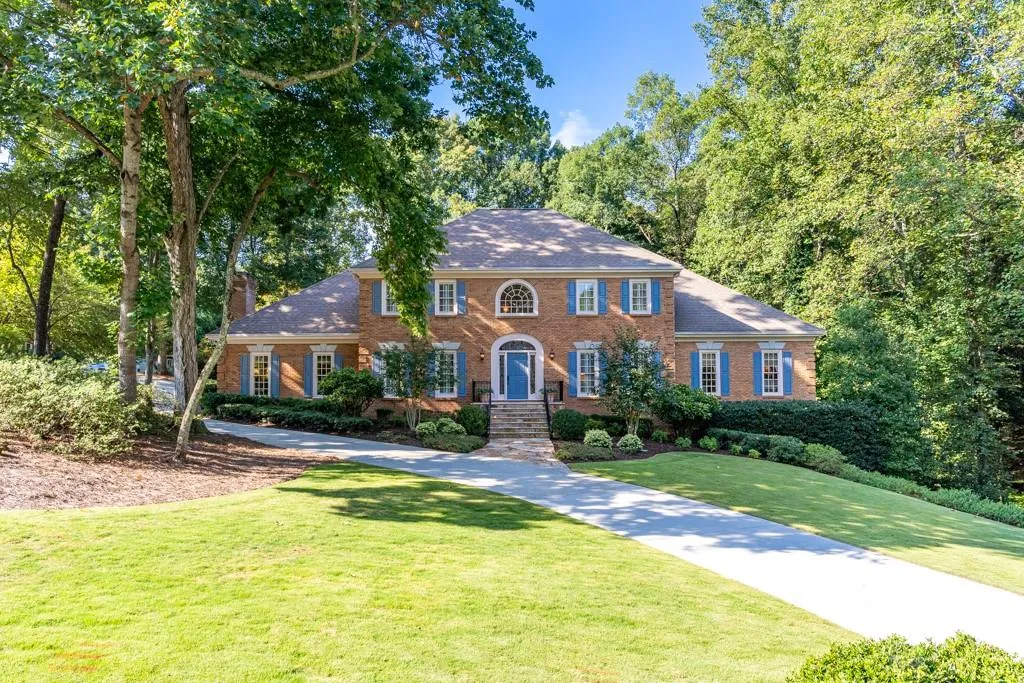 7775 Sagebrush Drive, Sandy Springs, Georgia 30350, 5 Bedrooms Bedrooms, ,4 BathroomsBathrooms,Residential,Sold,7775 Sagebrush Drive,6625462