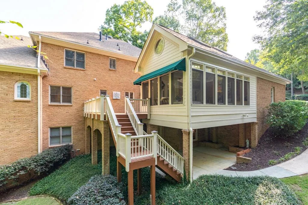 7775 Sagebrush Drive, Sandy Springs, Georgia 30350, 5 Bedrooms Bedrooms, ,4 BathroomsBathrooms,Residential,Sold,7775 Sagebrush Drive,6625462