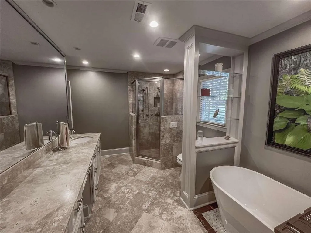 145 Trail Point, Sandy Springs, Georgia 30350, 5 Bedrooms Bedrooms, ,4 BathroomsBathrooms,Residential,Sold,145 Trail Point,7193418