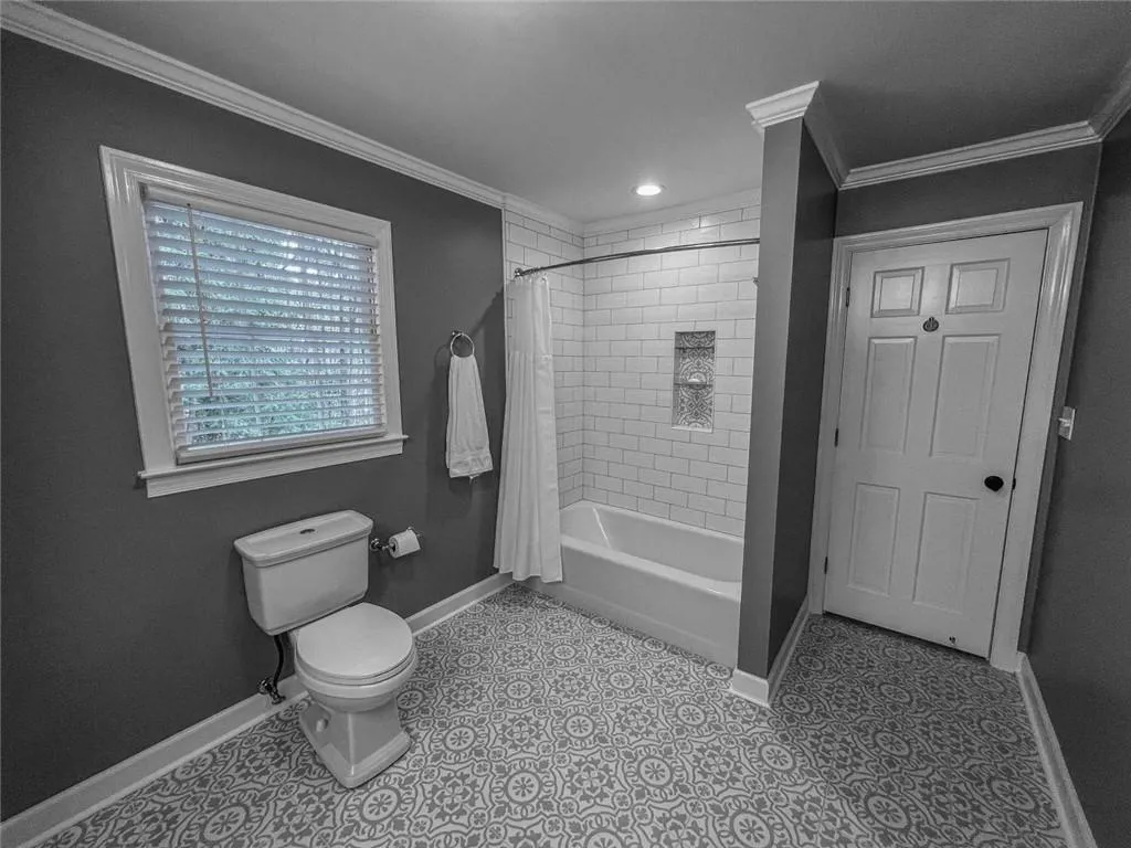 145 Trail Point, Sandy Springs, Georgia 30350, 5 Bedrooms Bedrooms, ,4 BathroomsBathrooms,Residential,Sold,145 Trail Point,7193418