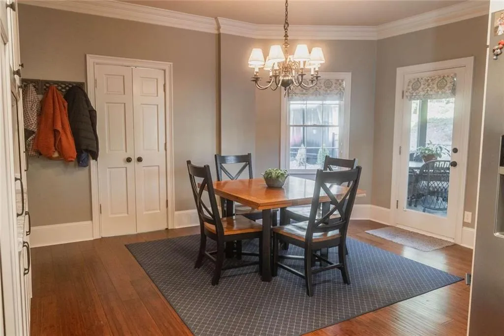 145 Trail Point, Sandy Springs, Georgia 30350, 5 Bedrooms Bedrooms, ,4 BathroomsBathrooms,Residential,Sold,145 Trail Point,7193418