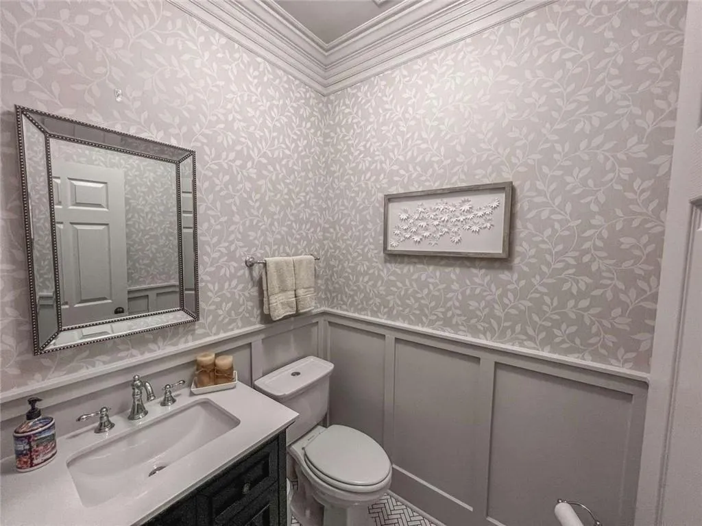 145 Trail Point, Sandy Springs, Georgia 30350, 5 Bedrooms Bedrooms, ,4 BathroomsBathrooms,Residential,Sold,145 Trail Point,7193418