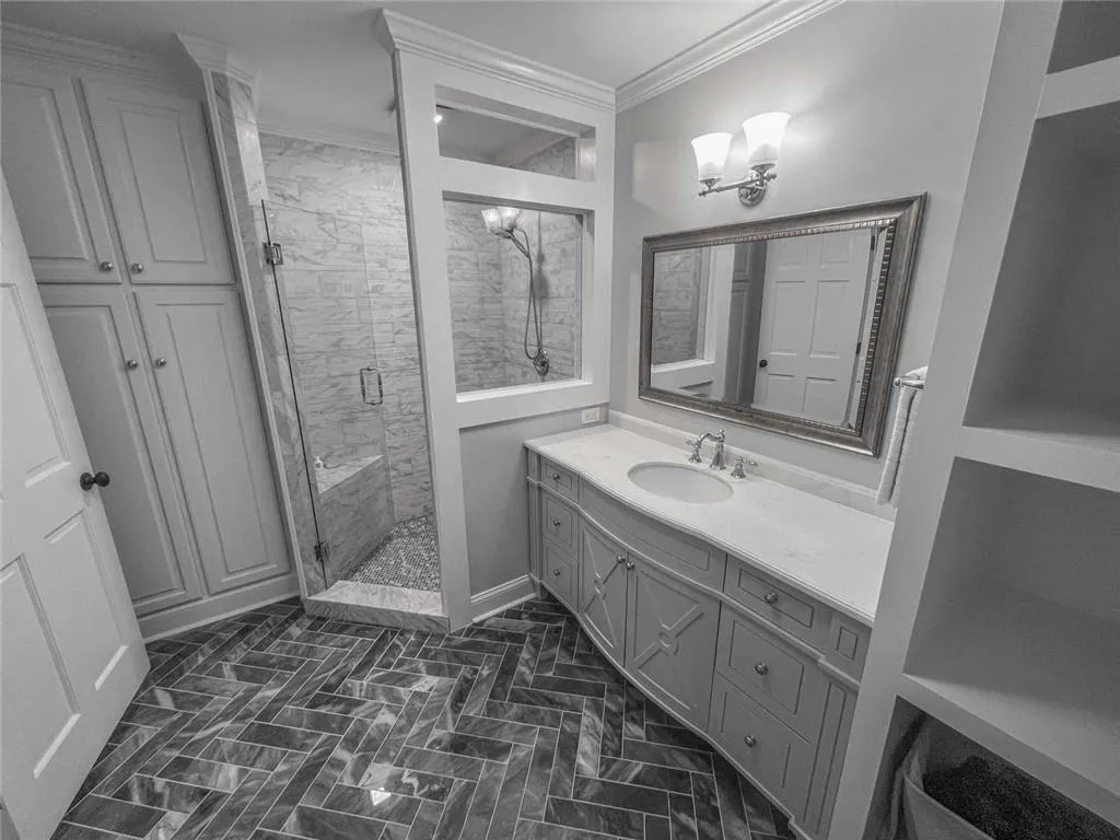 145 Trail Point, Sandy Springs, Georgia 30350, 5 Bedrooms Bedrooms, ,4 BathroomsBathrooms,Residential,Sold,145 Trail Point,7193418