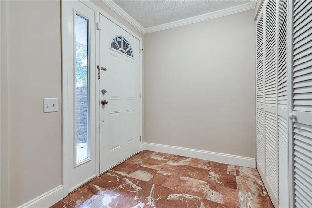 38 Dunwoody Springs Drive Unit 38, Sandy Springs, Georgia 30328, 3 Bedrooms Bedrooms, ,2 BathroomsBathrooms,Residential,Sold,38 Dunwoody Springs Drive Unit 38,6733029