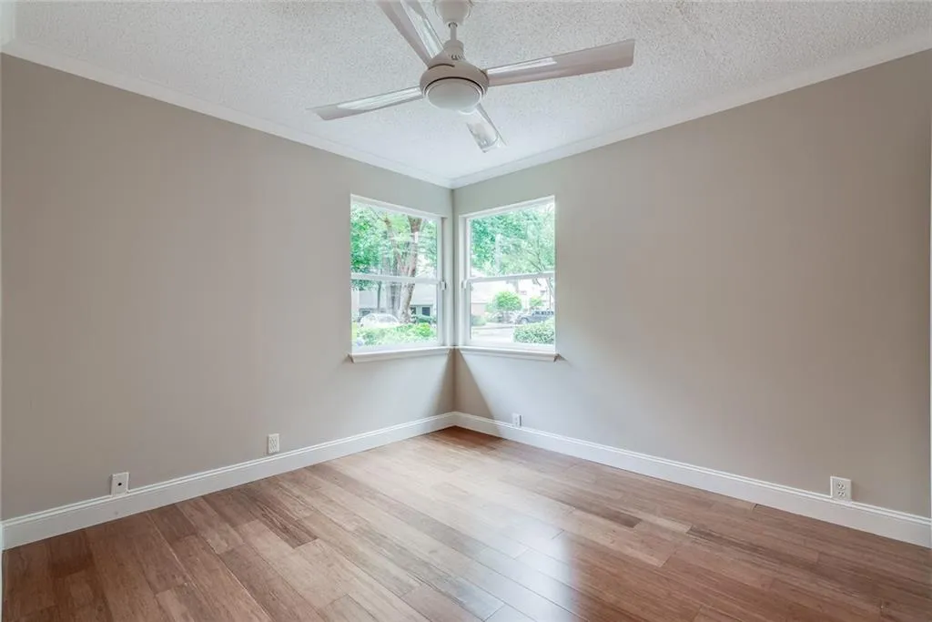 38 Dunwoody Springs Drive Unit 38, Sandy Springs, Georgia 30328, 3 Bedrooms Bedrooms, ,2 BathroomsBathrooms,Residential,Sold,38 Dunwoody Springs Drive Unit 38,6733029