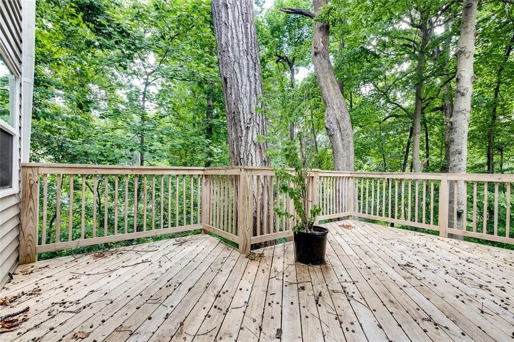 38 Dunwoody Springs Drive Unit 38, Sandy Springs, Georgia 30328, 3 Bedrooms Bedrooms, ,2 BathroomsBathrooms,Residential,Sold,38 Dunwoody Springs Drive Unit 38,6733029