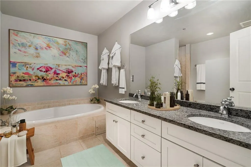 6105 Blue Stone Road Unit 219, Sandy Springs, Georgia 30328, 2 Bedrooms Bedrooms, ,2 BathroomsBathrooms,Residential,Sold,6105 Blue Stone Road Unit 219,6740289