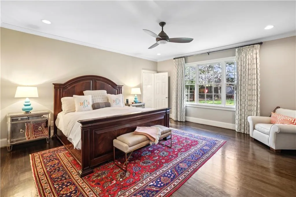 1299 W Wesley Road Nw, Atlanta, Georgia 30327, 5 Bedrooms Bedrooms, ,4 BathroomsBathrooms,Residential,For Sale,1299 W Wesley Road Nw,7564383