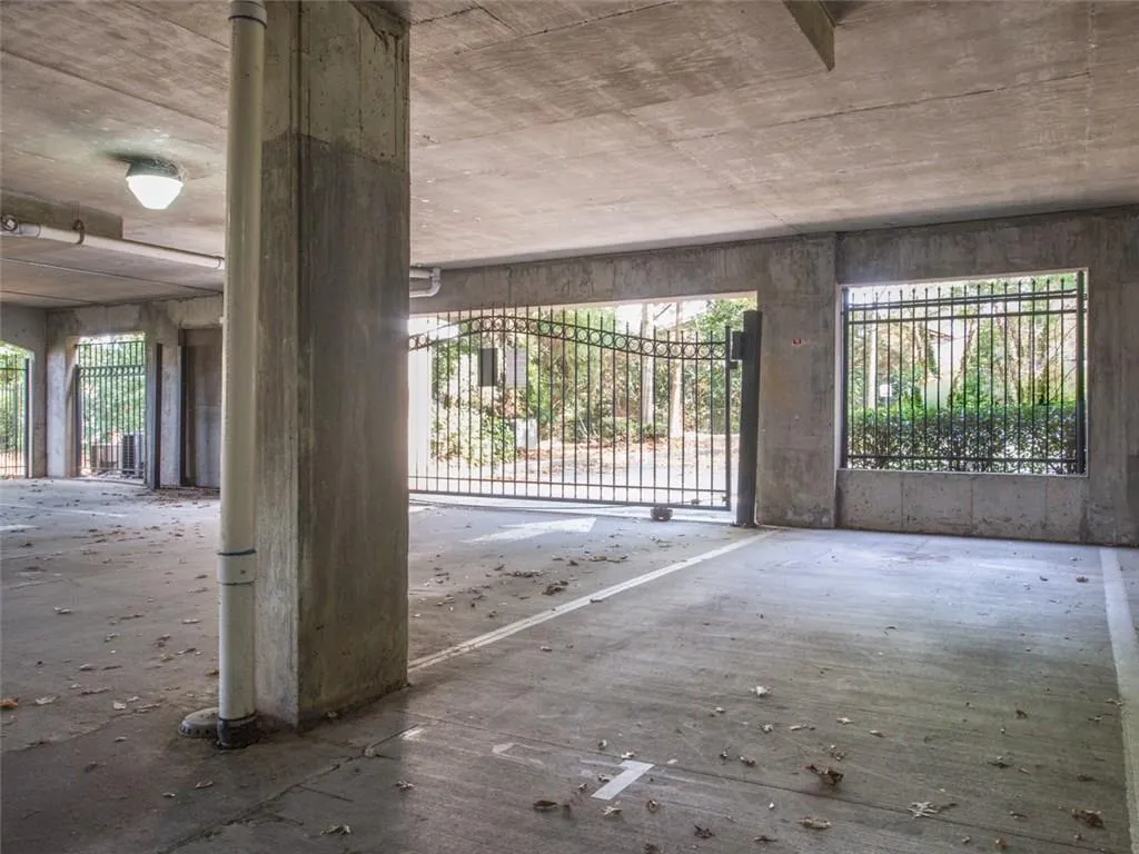 5641 Roswell Road Unit 306, Sandy Springs, Georgia 30342, 1 Bedroom Bedrooms, ,1 BathroomBathrooms,Residential,Sold,5641 Roswell Road Unit 306,5654181