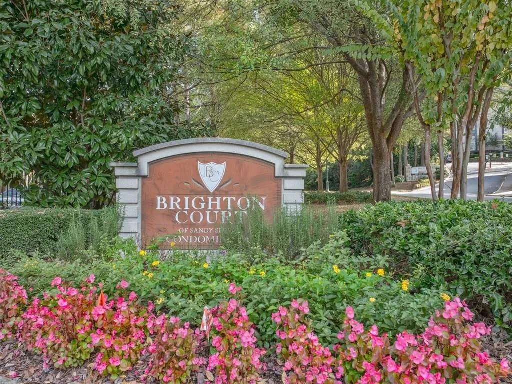 5641 Roswell Road Unit 306, Sandy Springs, Georgia 30342, 1 Bedroom Bedrooms, ,1 BathroomBathrooms,Residential,Sold,5641 Roswell Road Unit 306,5654181