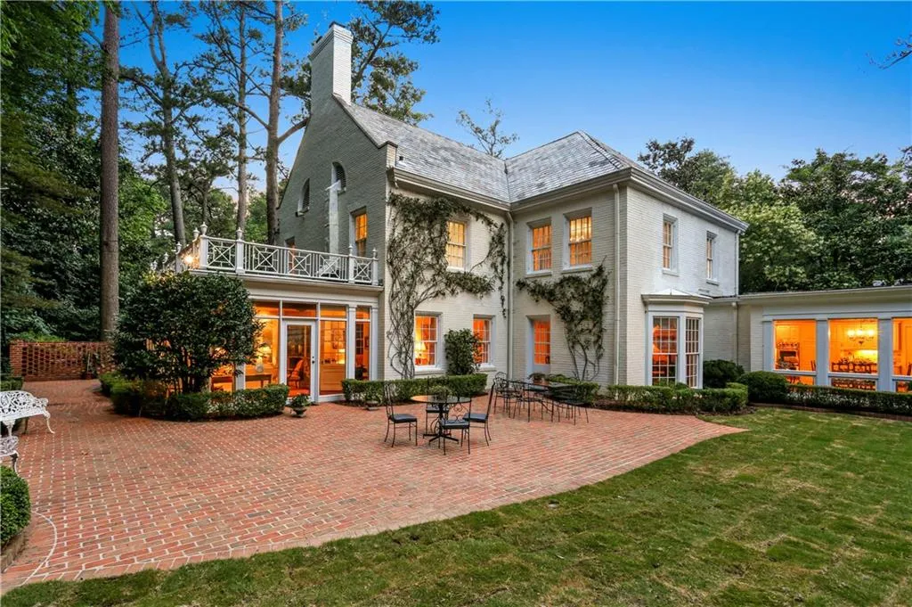 3461 Tuxedo Road Nw, Atlanta, Georgia 30305, 4 Bedrooms Bedrooms, ,5 BathroomsBathrooms,Residential,Sold,3461 Tuxedo Road Nw,5865646