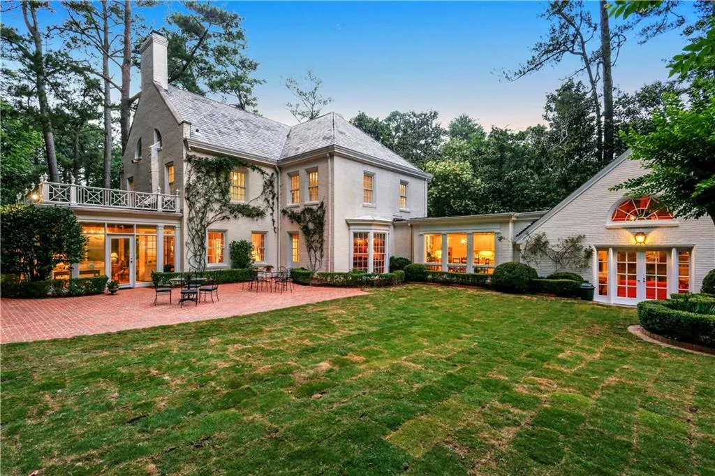 3461 Tuxedo Road Nw, Atlanta, Georgia 30305, 4 Bedrooms Bedrooms, ,5 BathroomsBathrooms,Residential,Sold,3461 Tuxedo Road Nw,5865646