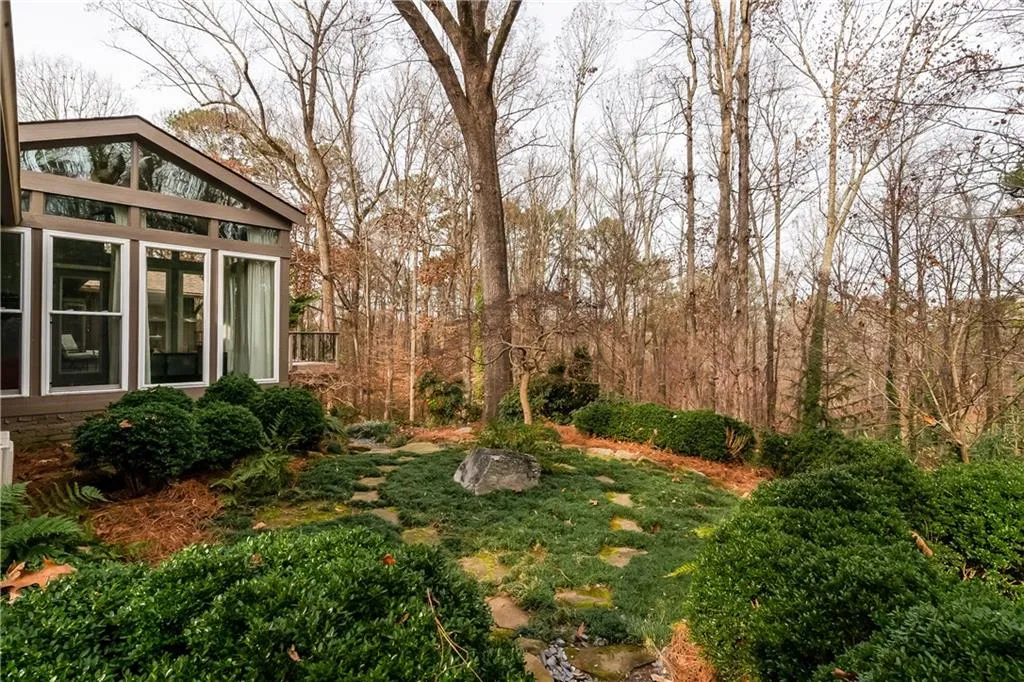 860 Edgewater Drive, Sandy Springs, Georgia 30328, 5 Bedrooms Bedrooms, ,3 BathroomsBathrooms,Residential,Sold,860 Edgewater Drive,6119182