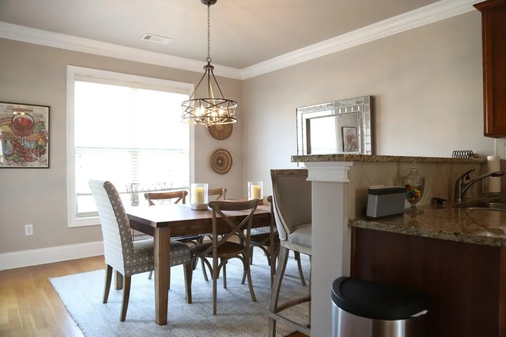 6452 Chariot Street Unit 12, Sandy Springs, Georgia 30328, 2 Bedrooms Bedrooms, ,2 BathroomsBathrooms,Residential,Sold,6452 Chariot Street Unit 12,6026933