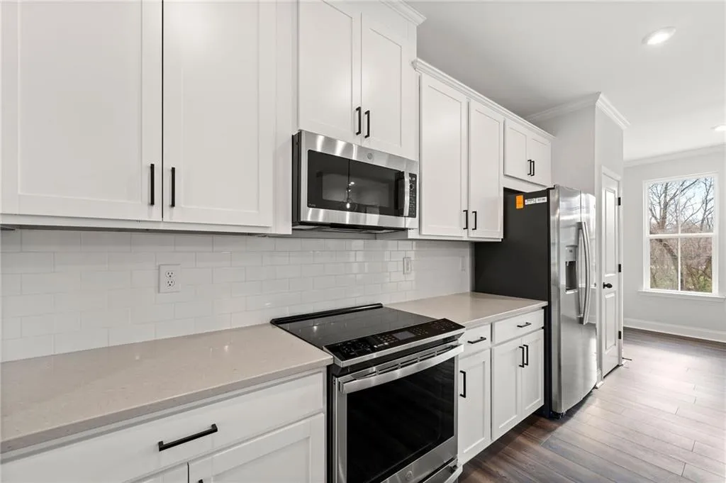 1340 James Jackson Parkway Nw, Atlanta, Georgia 30318, 3 Bedrooms Bedrooms, ,2 BathroomsBathrooms,Residential,For Sale,1340 James Jackson Parkway Nw,7638245