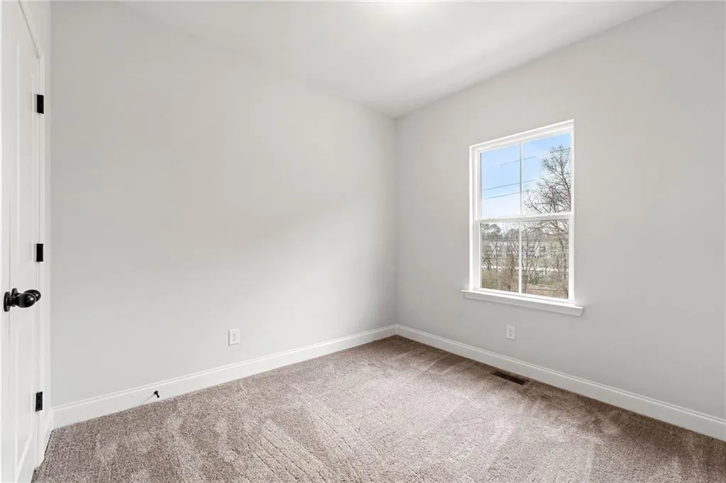1340 James Jackson Parkway Nw, Atlanta, Georgia 30318, 3 Bedrooms Bedrooms, ,2 BathroomsBathrooms,Residential,For Sale,1340 James Jackson Parkway Nw,7638245