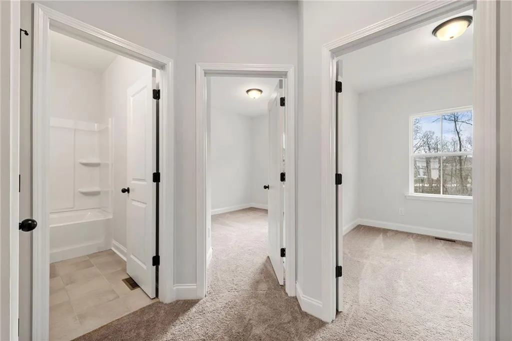 1340 James Jackson Parkway Nw, Atlanta, Georgia 30318, 3 Bedrooms Bedrooms, ,2 BathroomsBathrooms,Residential,For Sale,1340 James Jackson Parkway Nw,7638245