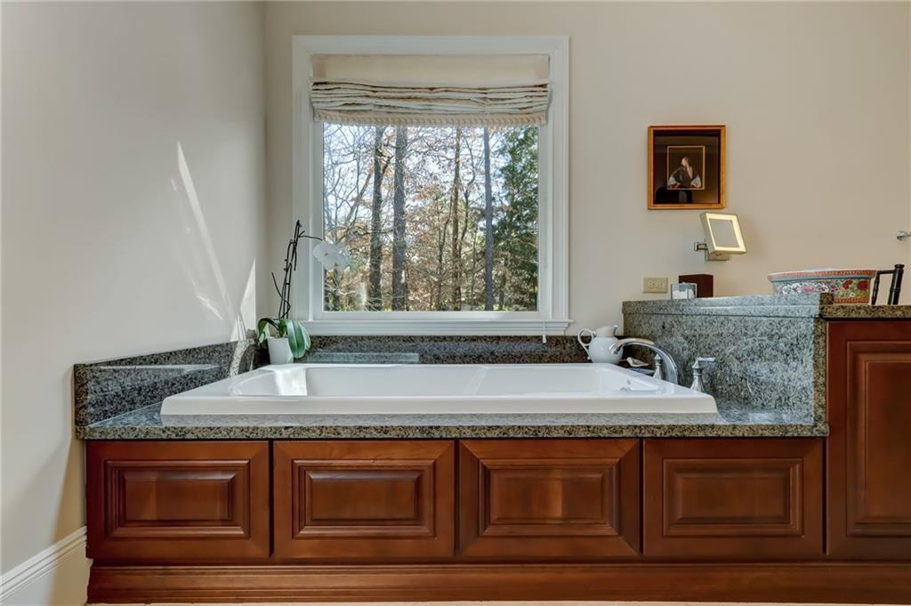 Idyllic Soaking Tub