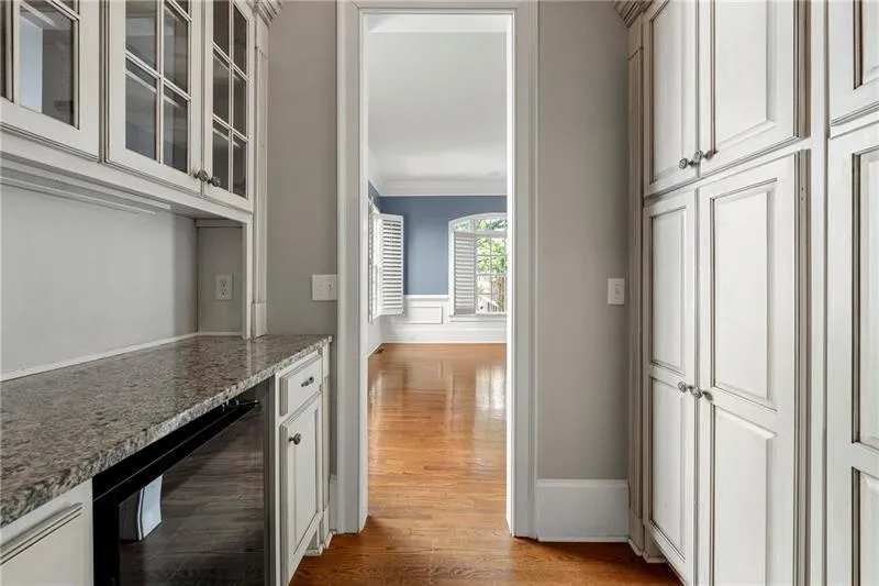 34 Conifer Park Lane Ne, Atlanta, Georgia 30342, 4 Bedrooms Bedrooms, ,4 BathroomsBathrooms,Residential,For Sale,34 Conifer Park Lane Ne,7617667