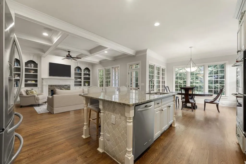 34 Conifer Park Lane Ne, Atlanta, Georgia 30342, 4 Bedrooms Bedrooms, ,4 BathroomsBathrooms,Residential,For Sale,34 Conifer Park Lane Ne,7617667