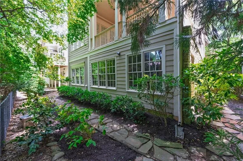 34 Conifer Park Lane Ne, Atlanta, Georgia 30342, 4 Bedrooms Bedrooms, ,4 BathroomsBathrooms,Residential,For Sale,34 Conifer Park Lane Ne,7617667