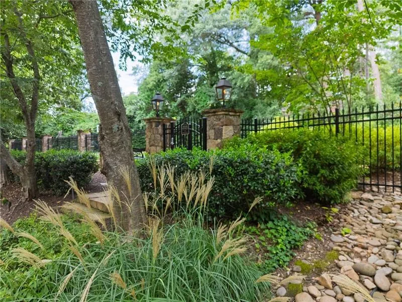 34 Conifer Park Lane Ne, Atlanta, Georgia 30342, 4 Bedrooms Bedrooms, ,4 BathroomsBathrooms,Residential,For Sale,34 Conifer Park Lane Ne,7617667