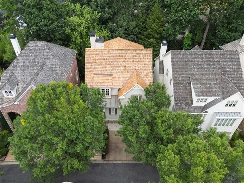 34 Conifer Park Lane Ne, Atlanta, Georgia 30342, 4 Bedrooms Bedrooms, ,4 BathroomsBathrooms,Residential,For Sale,34 Conifer Park Lane Ne,7617667