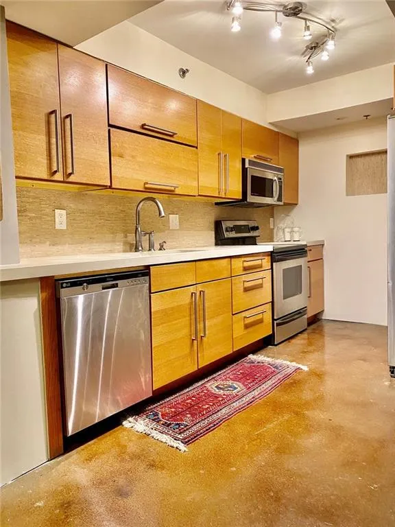 795 Hammond Drive Unit 1813, Atlanta, Georgia 30328, 2 Bedrooms Bedrooms, ,2 BathroomsBathrooms,Residential,Sold,795 Hammond Drive Unit 1813,6965652