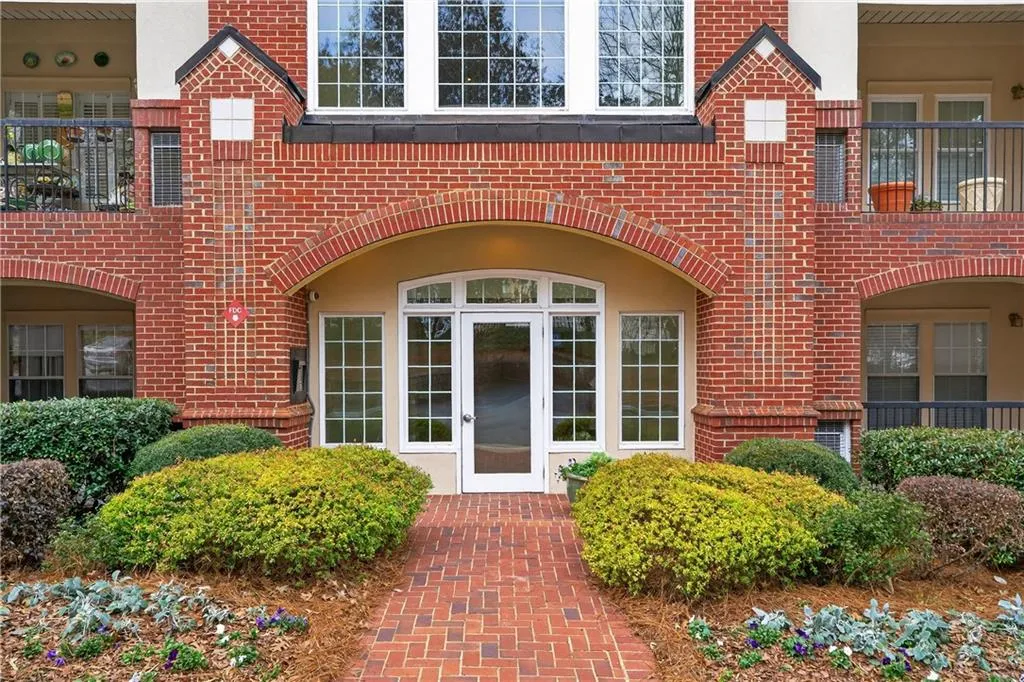 3636 Habersham Road Nw Unit 1106, Atlanta, Georgia 30305, 2 Bedrooms Bedrooms, 0 ,2 BathroomsBathrooms,Residential,Sold,3636 Habersham Road Nw Unit 1106,7728410